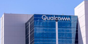 Qualcomm, Intel’e Yönelik Satın Alma Planlarından Vazgeçiyor