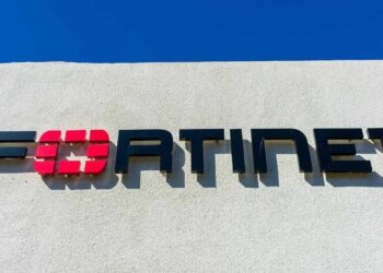 Hackerlar, Fortinet Güvenlik Duvarı Açığını Kullanarak Kurumsal Ağlara Sızıyor!