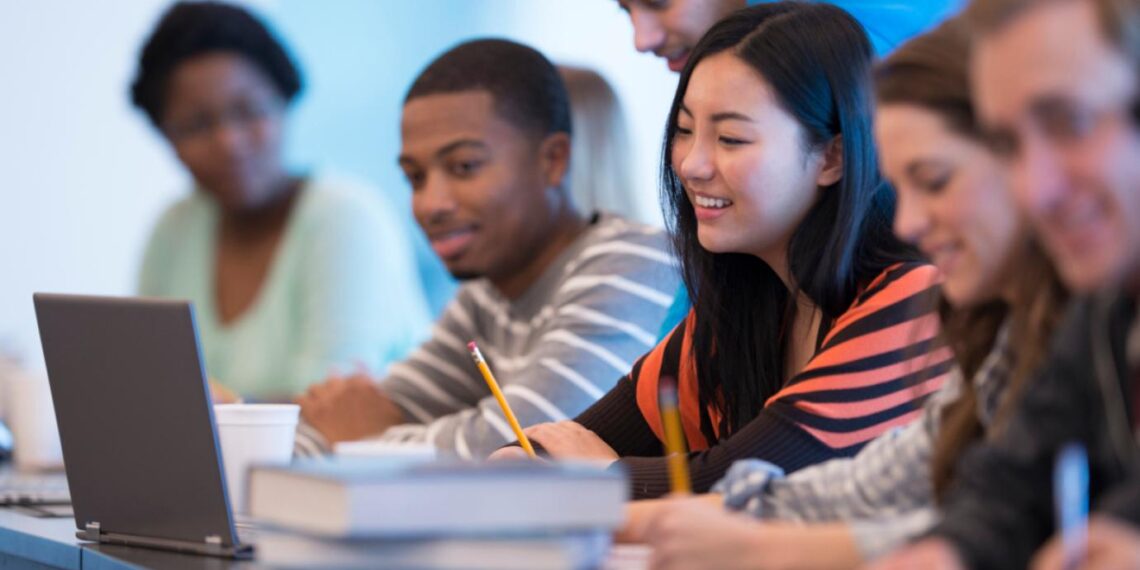 Yurtdışı Eğitimi İçin En İyi Burs Başvuruları Stratejileri!