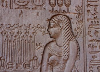 Zamanın Sessiz Gölgesinde: Antik Uygarlıklarda Kadının Yeri