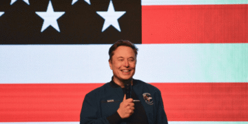 SpaceX’in Elon Musk’ın Yapay Zeka Girişimi xAI’a 2 Milyar Dolar Yatırım Yapabileceği Konuşuluyor!