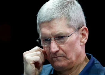 Meta, Apple’ın Yapay Zekâ Patronunu Transfer Etti!