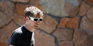 GPT-5 Artık Daha Sıcakkanlı: OpenAI Tonunu Yeniden Ayarlıyor