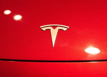 Tesla’ya Autopilot Darbesi: 242,5 Milyon Dolar Tazminat Kararı