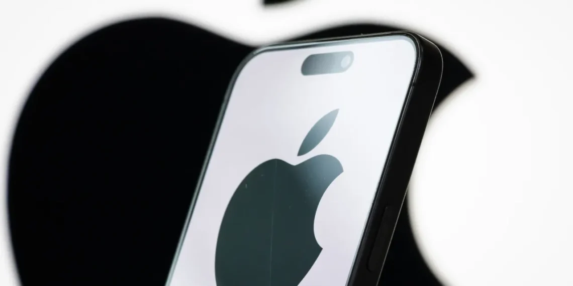 Apple Etkinliği: iPhone 17, AirPods ve Apple Watch Yenilikleri Tanıtıldı!