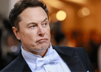 Tesla’da tarihi maaş paketi oylamaya gidiyor: 1 trilyon dolar tartışması büyüyor!