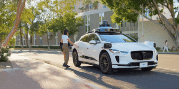 Waymo, ABD’de robotaksi ağını genişletiyor!