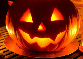 Balkabağı Oymanın Sırrı: Korkudan Sanata