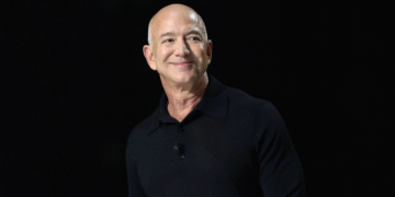 Jeff Bezos, 6,2 Milyar Dolarlık AI Girişimiyle Yöneticiliğe Geri Dönüyor!