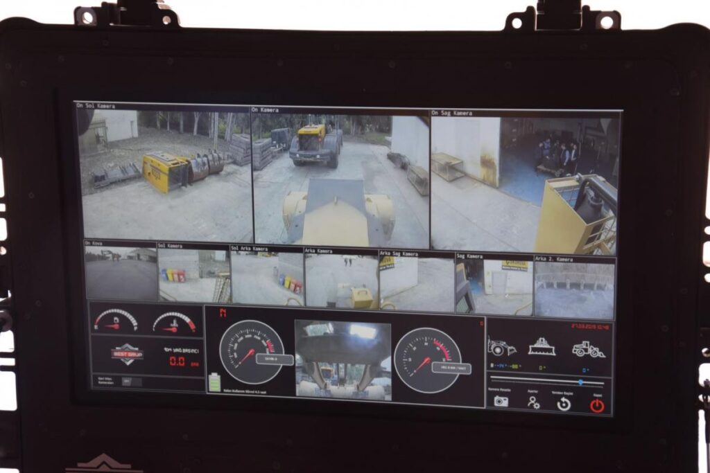 Best Grup - Zırhlı Mini Yükleyici