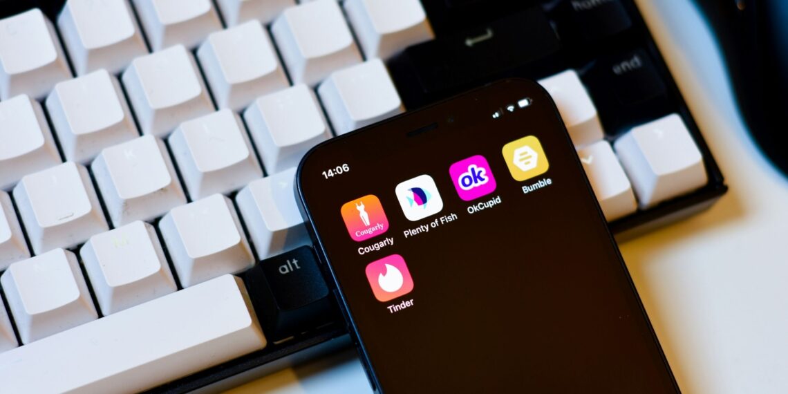 Yeni Arkadaş Edinmeyi Kolaylaştıran Mobil Uygulamalar (Dating Apps) Öne Çıkıyor