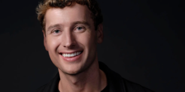 Legal AI girişimi Harvey, yeni yatırım turuyla 11 milyar dolar değerlemeye ulaştı. Şirket toplamda 1 milyar doların üzerinde finansman topladı.