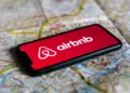 Airbnb Ulaşım Sektörüne Giriyor, Özel Araç Transfer Hizmetini Başlattı