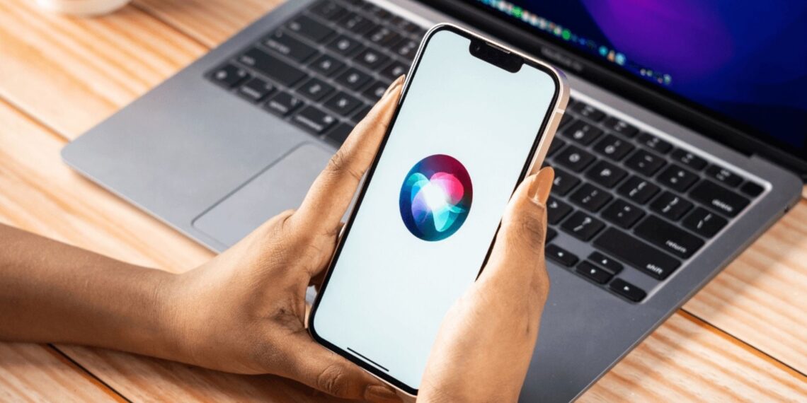 Apple, yenilenen Siri için ayrı bir uygulama geliştiriyor