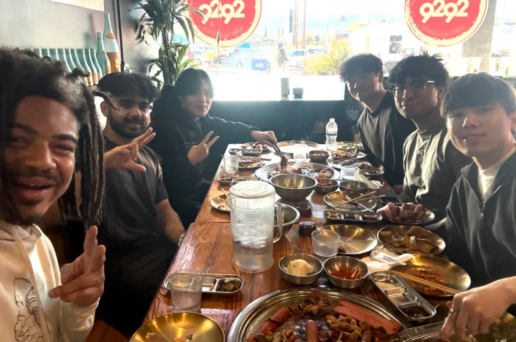  ROBERT AVELLAR, ANAND CHUNDURI, EDWIN WANG, JUSTIN JIN, ANGUS LAU, JONATHAN WU)