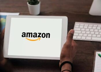 Amazon’dan Uygun Fiyatlı Yapay Zeka Hamlesi: 60 Dolara ChatGPT’li Saat