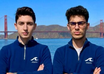 17 ve 18 Yaşlarındaki Rüzgar İmren ve Ege Mustafa Çelik Tarafından Kurulan Atlantic, Galata Business Angels ( GBA)’dan 5 Milyon Dolar Değerleme Üzerinden Yatırım Aldı Atlantic, GBA’dan 5 milyon dolar değerleme üzerinden yatırım aldı.