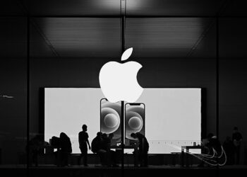 Apple, 5 Trilyon Dolarlık Piyasa Değerine Ulaşan İkinci Şirket Oldu