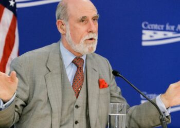 İnternetin Mimarı Vint Cerf, Yapay Zeka Ajanlarını Açık İnternete Salacak Standardı Şekillendiriyor