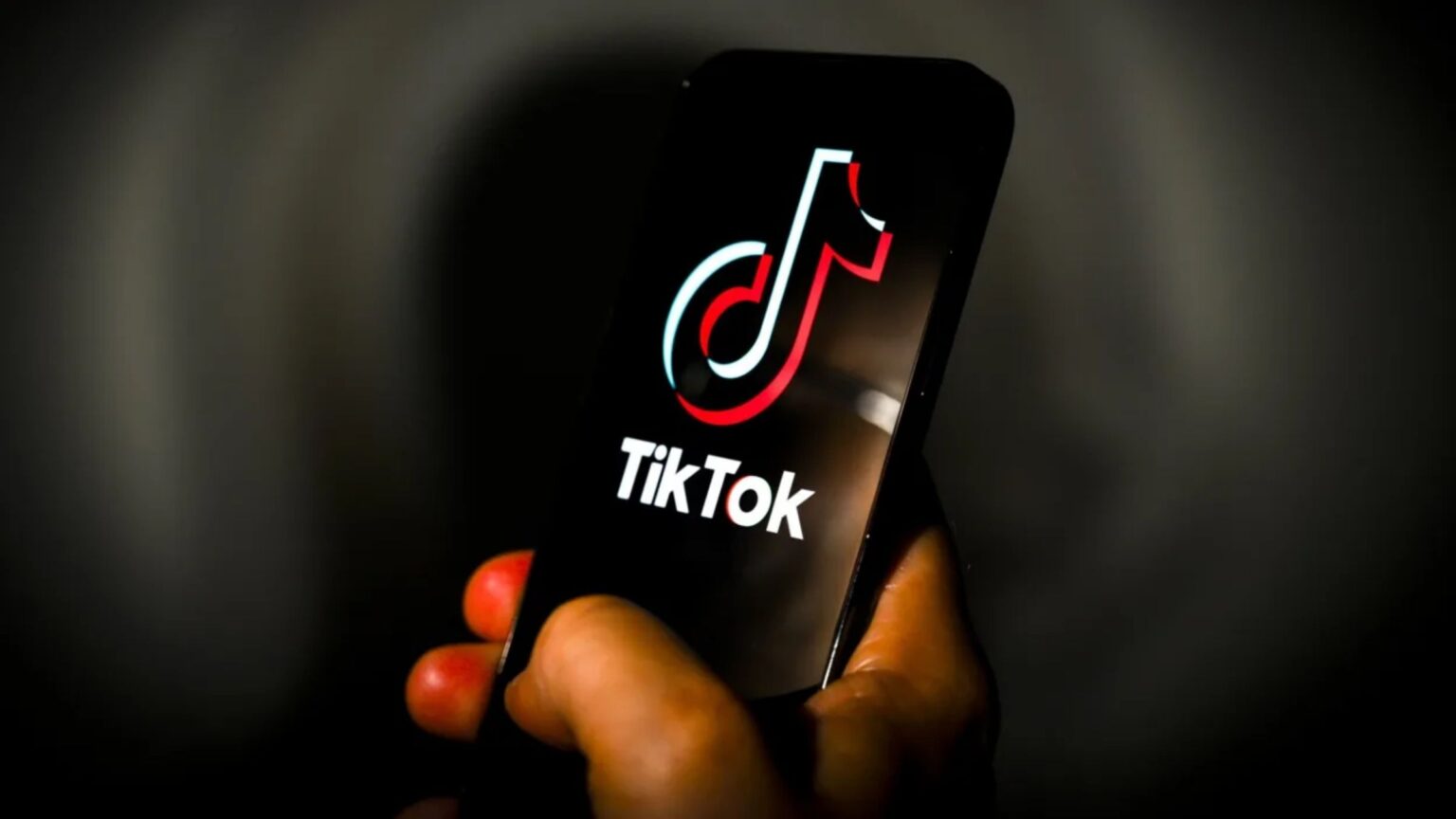 TikTok, YouTube’un Ardından Kendi Yapay Zeka Benzerlik Aracını Test Ediyor