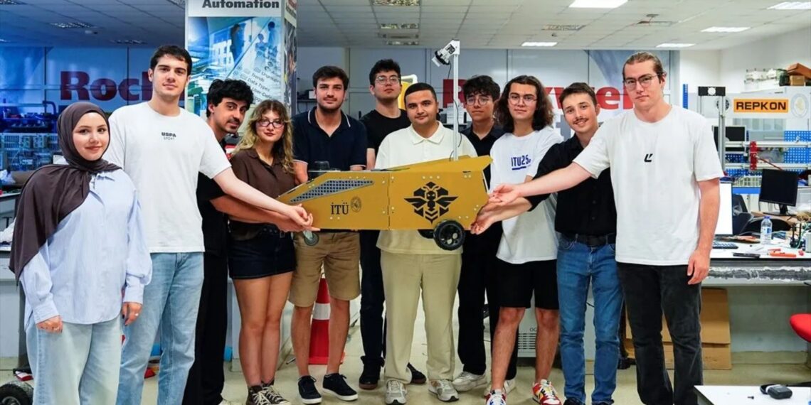 İTÜ'nün Otonom Aracı "Ayaz", ABD'deki IGVC Yarışmasında Dünya İkincisi Oldu İTÜ’nün Otonom Aracı “Ayaz”, ABD’deki IGVC Yarışmasında Dünya İkincisi Oldu