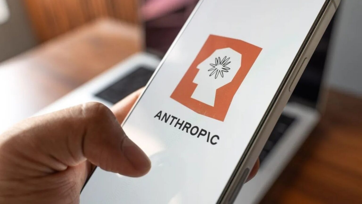 Anthropic, Özel Yapay Zeka Çipi İçin Samsung ile Görüşüyor