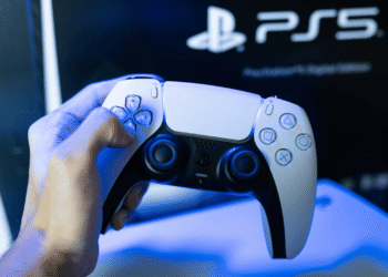 Sony Fiziksel Oyun Dönemini Kapatıyor!