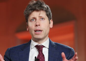 Sam Altman, ChatGPT’yi Ebeveyn Asistanı Olarak Tanıtıyor