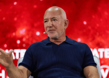 Jeff Bezos İngiliz Devine Talip! Liverpool’u Satın mı Alacak?