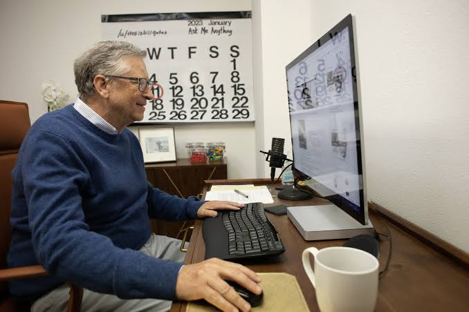 Bill Gates, Yapay Zeka Konusunda Endişeli! image