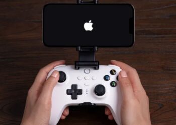 Apple, iPhone İçin Kendi Oyun Kolunu Geliştiriyor: Beats Markası Altında Satılabilir