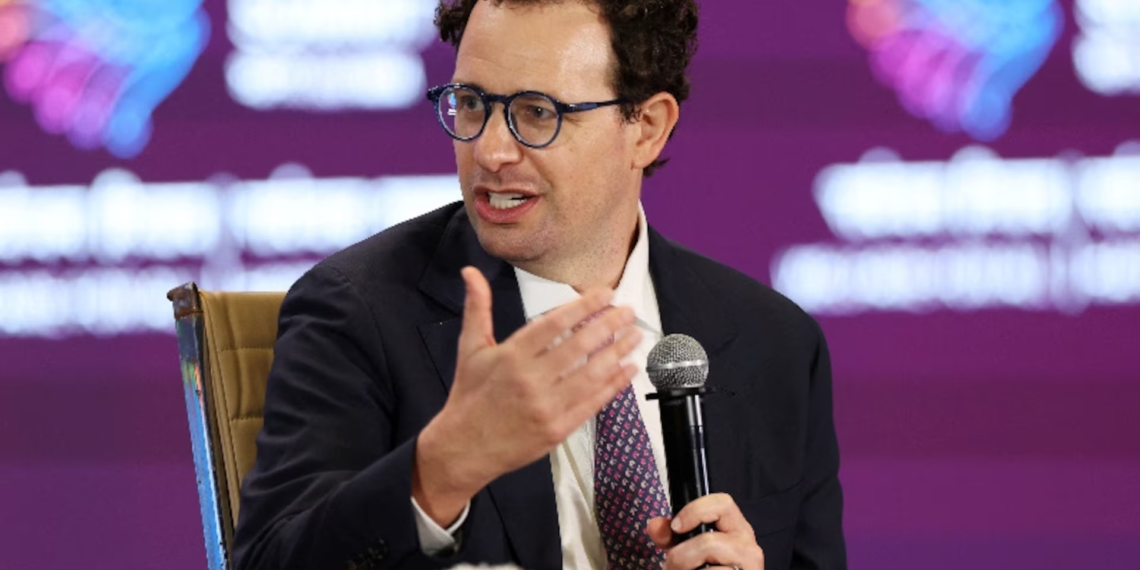 Anthropic CEO’su Dario Amodei: “Yapay Zeka Sınırını Hız Kontrollü İlerletmeliyiz”