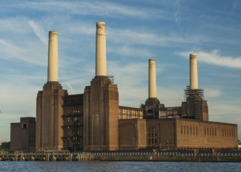 Apple, Londra’da Battersea Elektrik Santrali’nde Yeni Bir Canlı Müzik Mekanı Açtı