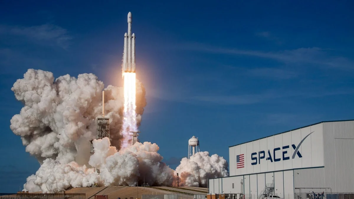 SpaceX, Apollo ile 40 Milyar Dolarlık GPU Finansmanı Anlaşması İmzaladı
